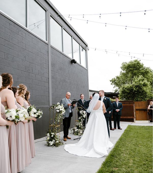 Ways to backyard wedding